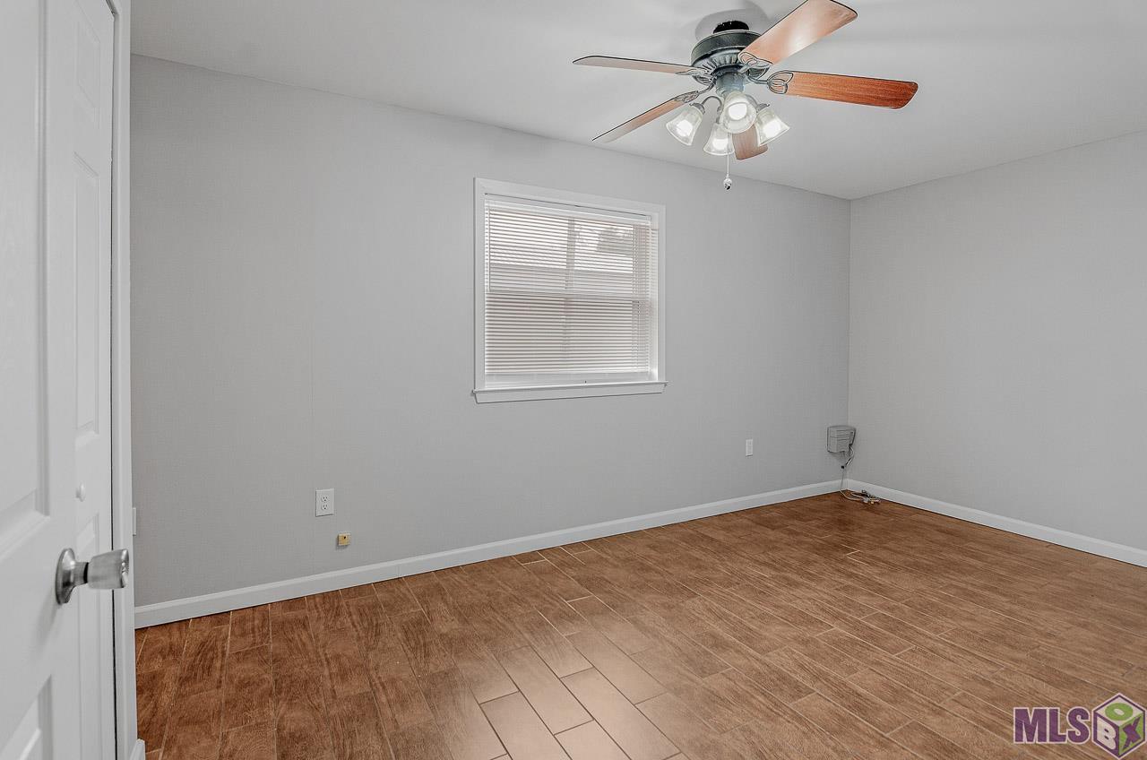 12306 John Lambert Road Gonzales, LA 70737 - Photo 10 of 30 Gallery Image 10