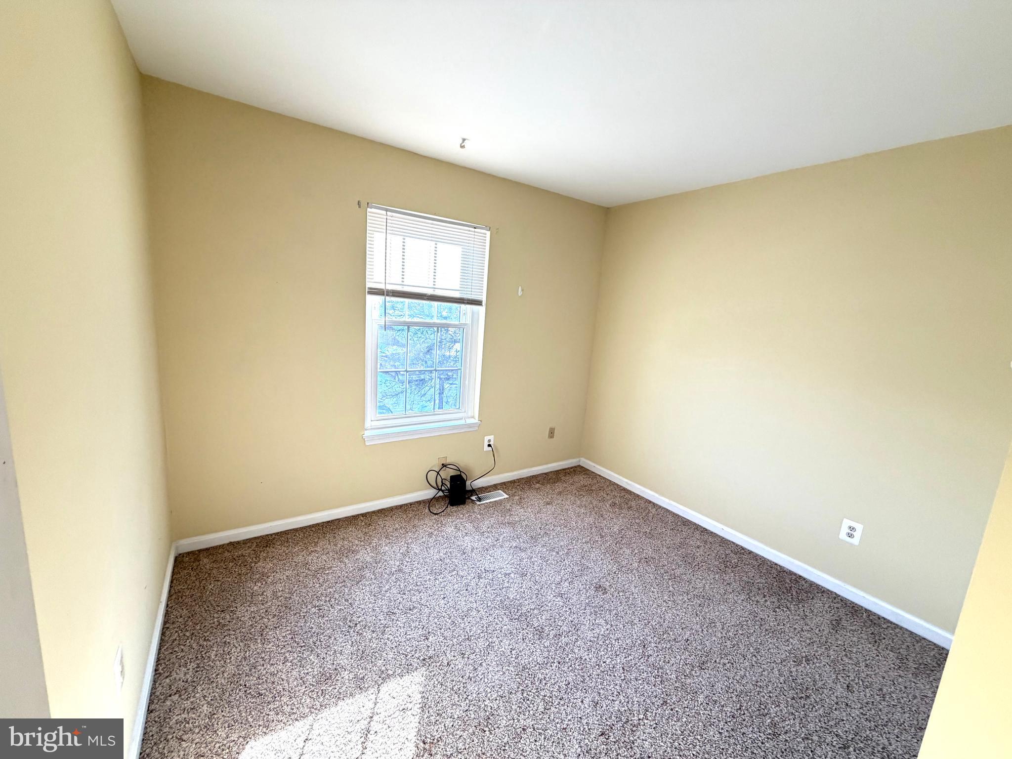 8 Hardwood Drive Rosedale, MD 21237 - Photo 14 of 42 an empty room with windows