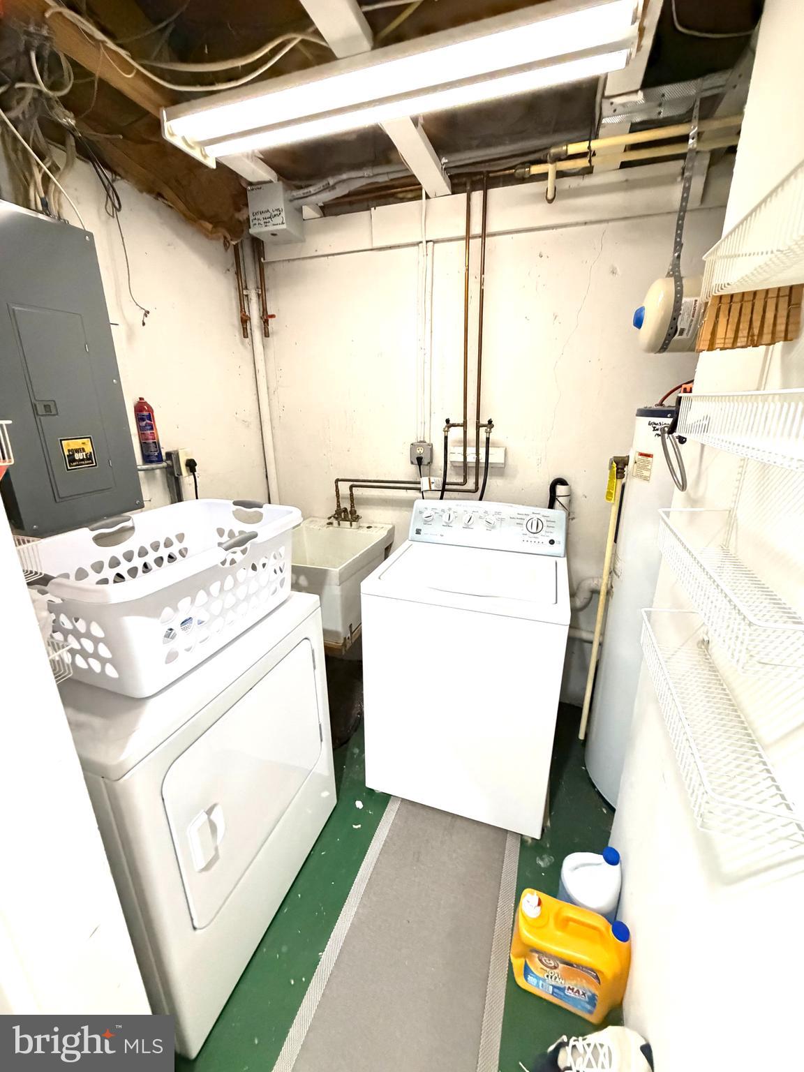 8 Hardwood Drive Rosedale, MD 21237 - Photo 34 of 42 a utility room with dryer and washer