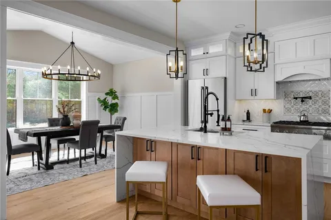 $1,450,000 | 450 Carrs Pond Road, East Greenwich, RI 02818