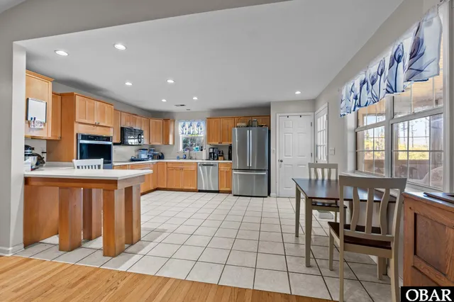 $499,000 | 19402 Highway 64, Manns Harbor, NC 27953