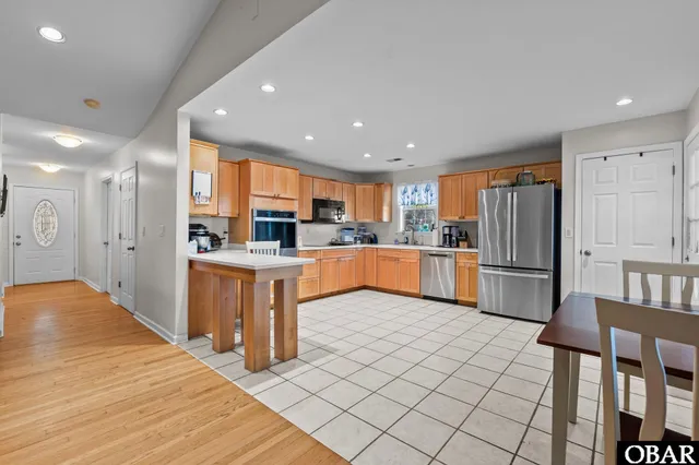 $499,000 | 19402 Highway 64, Manns Harbor, NC 27953