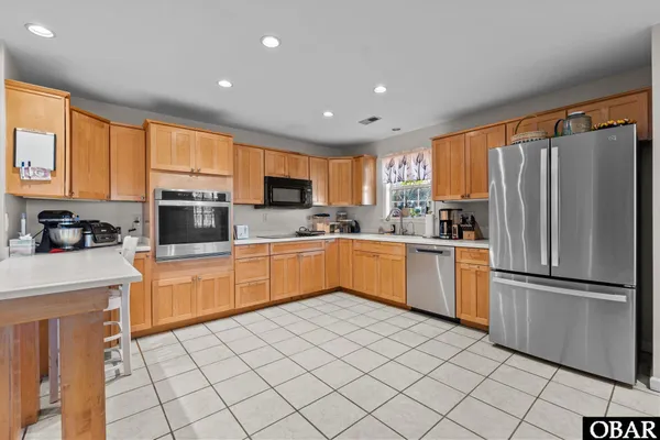 $499,000 | 19402 Highway 64, Manns Harbor, NC 27953