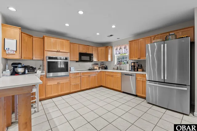 $499,000 | 19402 Highway 64, Manns Harbor, NC 27953