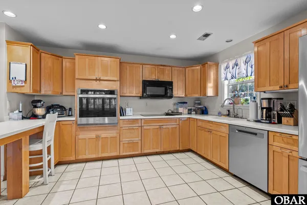 $499,000 | 19402 Highway 64, Manns Harbor, NC 27953