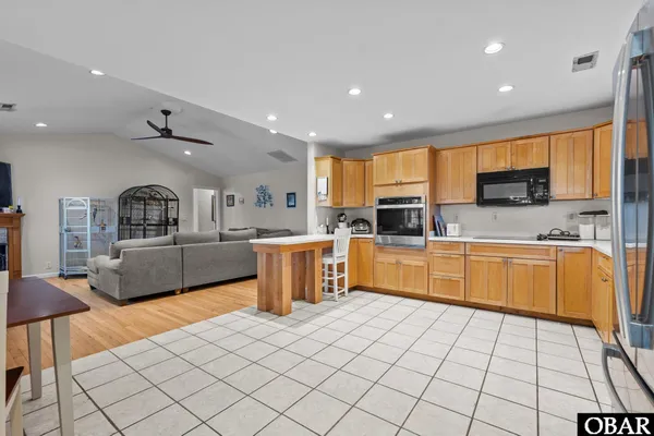 $499,000 | 19402 Highway 64, Manns Harbor, NC 27953