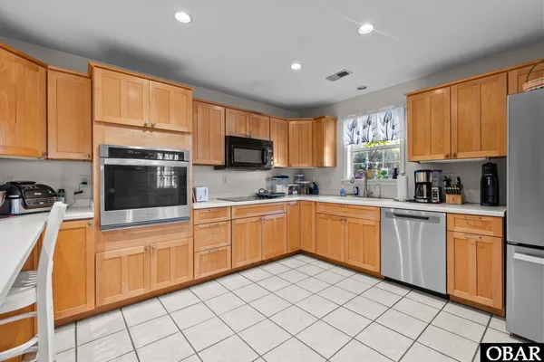 $499,000 | 19402 Highway 64, Manns Harbor, NC 27953