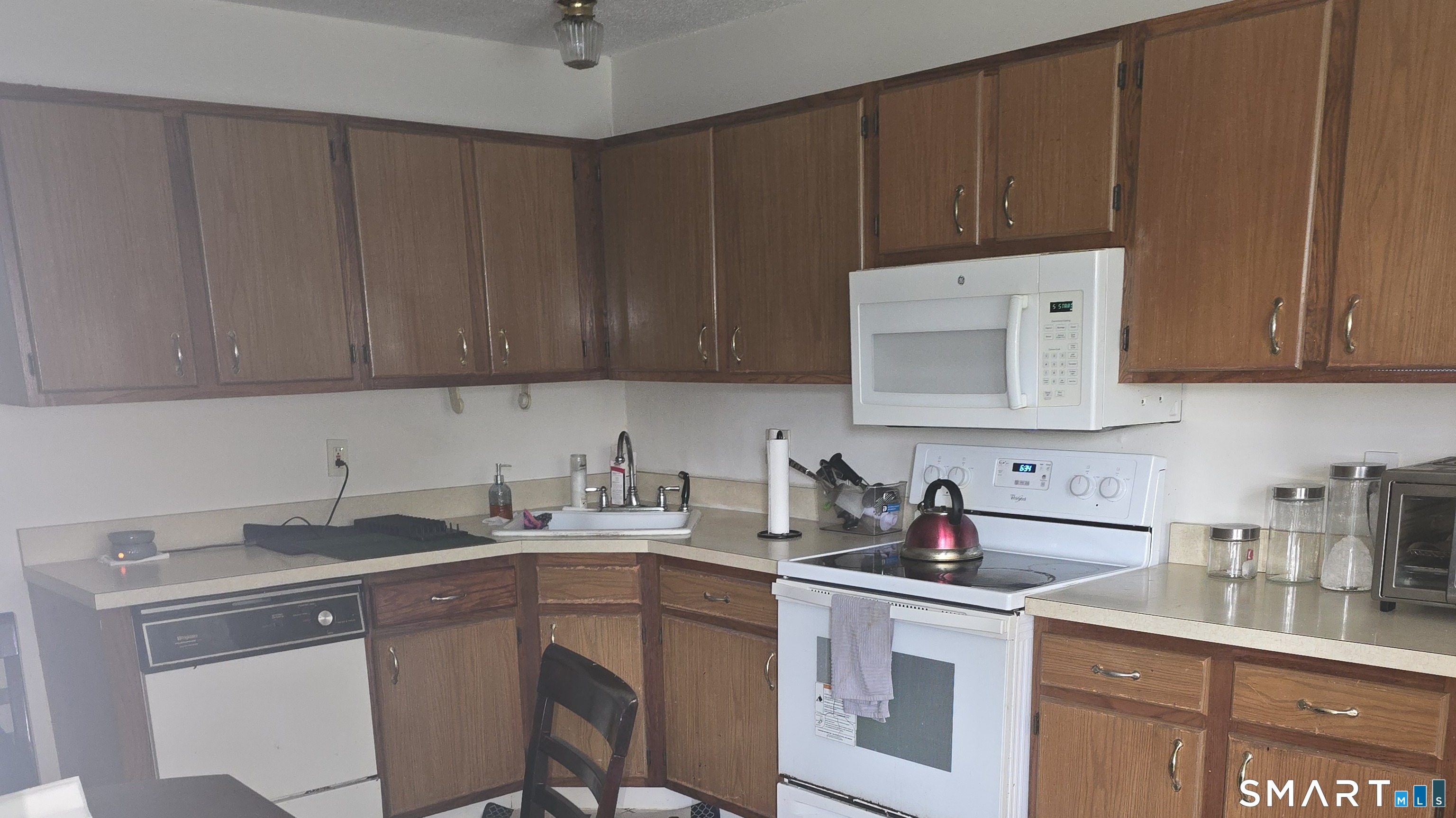 499 Scott Road, Unit 14 Waterbury, CT 06705 - Photo 6 of 17
