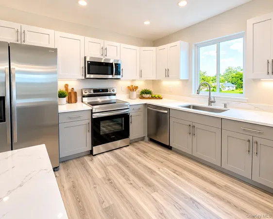 $3,600 | 16 Dowd Street, Unit 110, Haverstraw, NY 10927