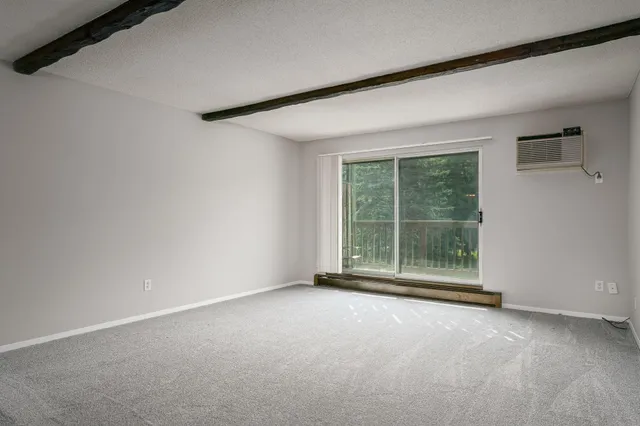 $114,900 | 2007 East 122nd Street, Unit B15, Burnsville, MN 55337