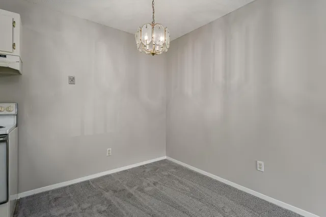 $114,900 | 2007 East 122nd Street, Unit B15, Burnsville, MN 55337