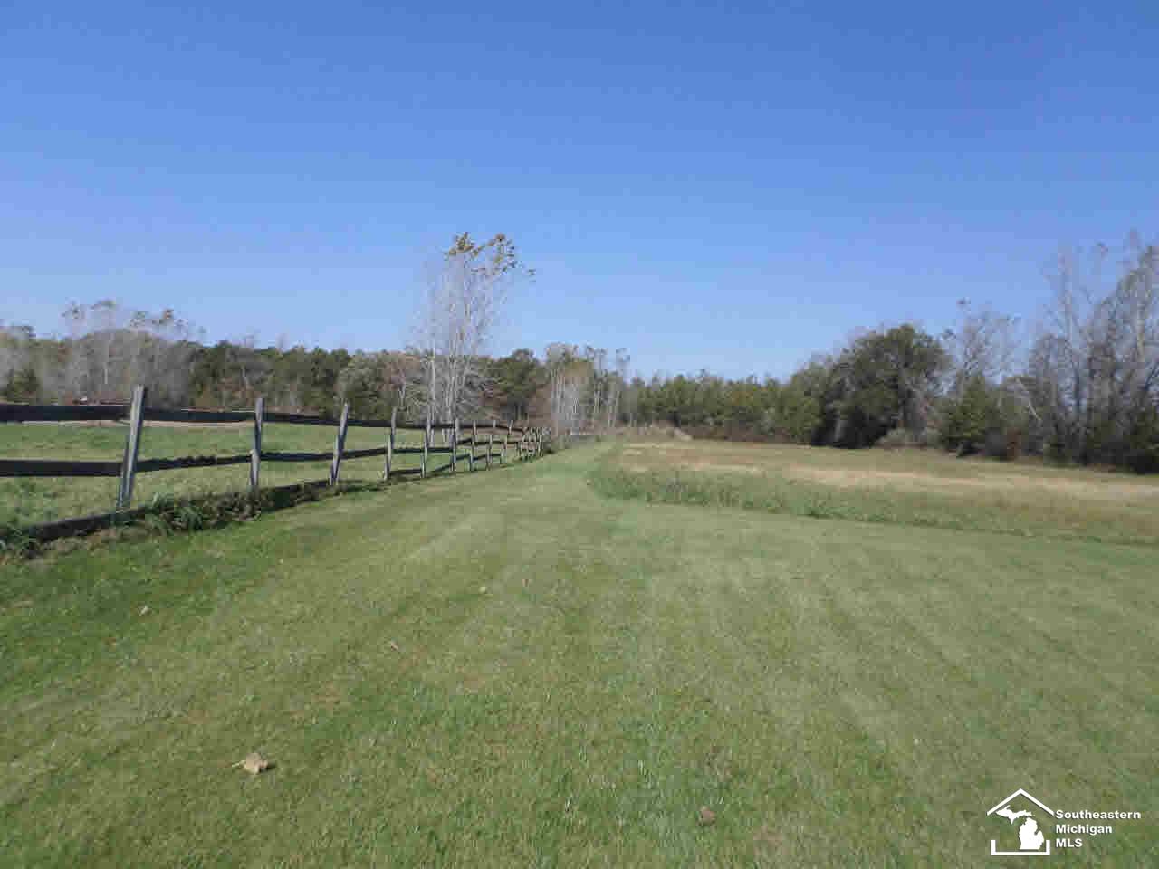 6430 Colf Road Carleton, MI 48117 - Photo 20 of 25 Green Pastures