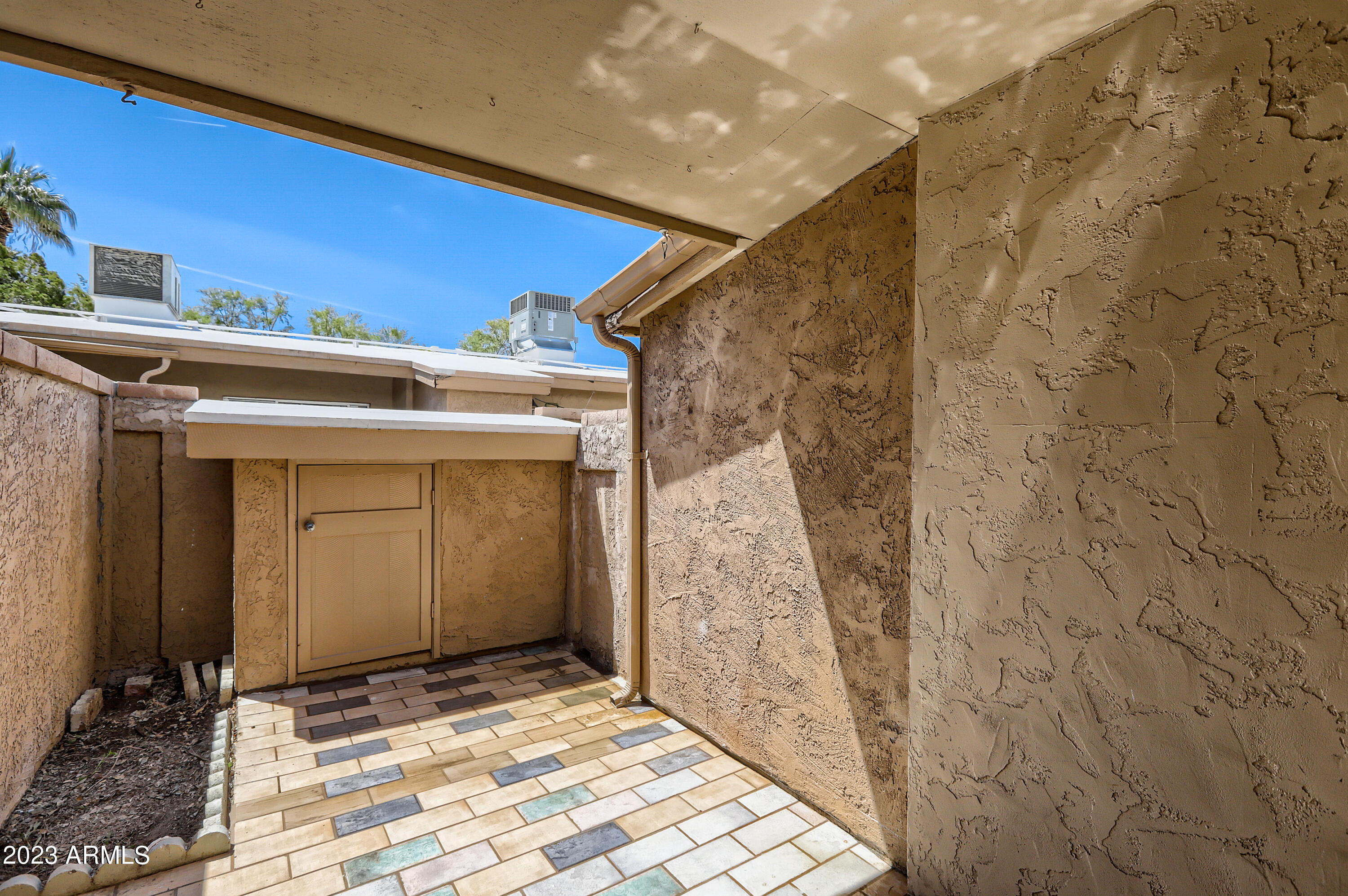 1320 East Bethany Home Road, Unit 42 Phoenix, AZ 85014 - Photo 12 of 13 12 Patio