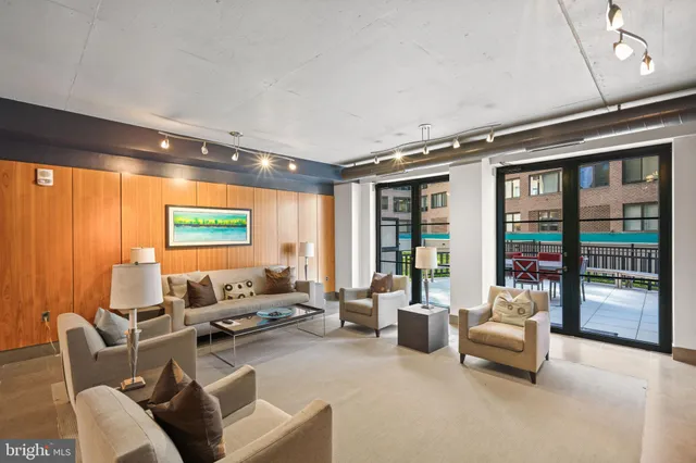 $3,450 | 1133 14th Street Northwest, Unit 208, Washington, DC 20005