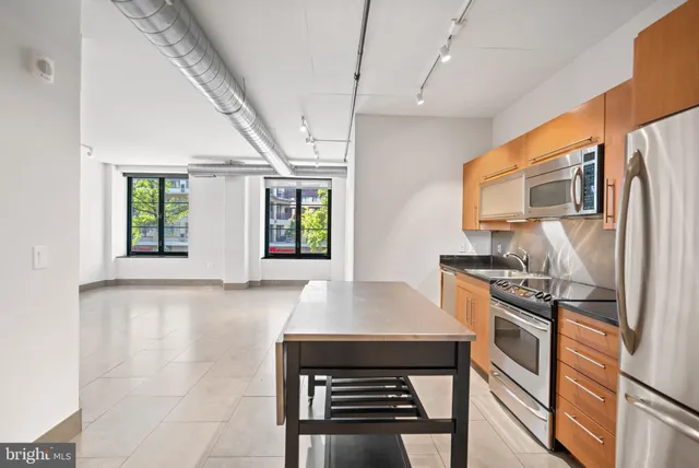 $3,450 | 1133 14th Street Northwest, Unit 208, Washington, DC 20005