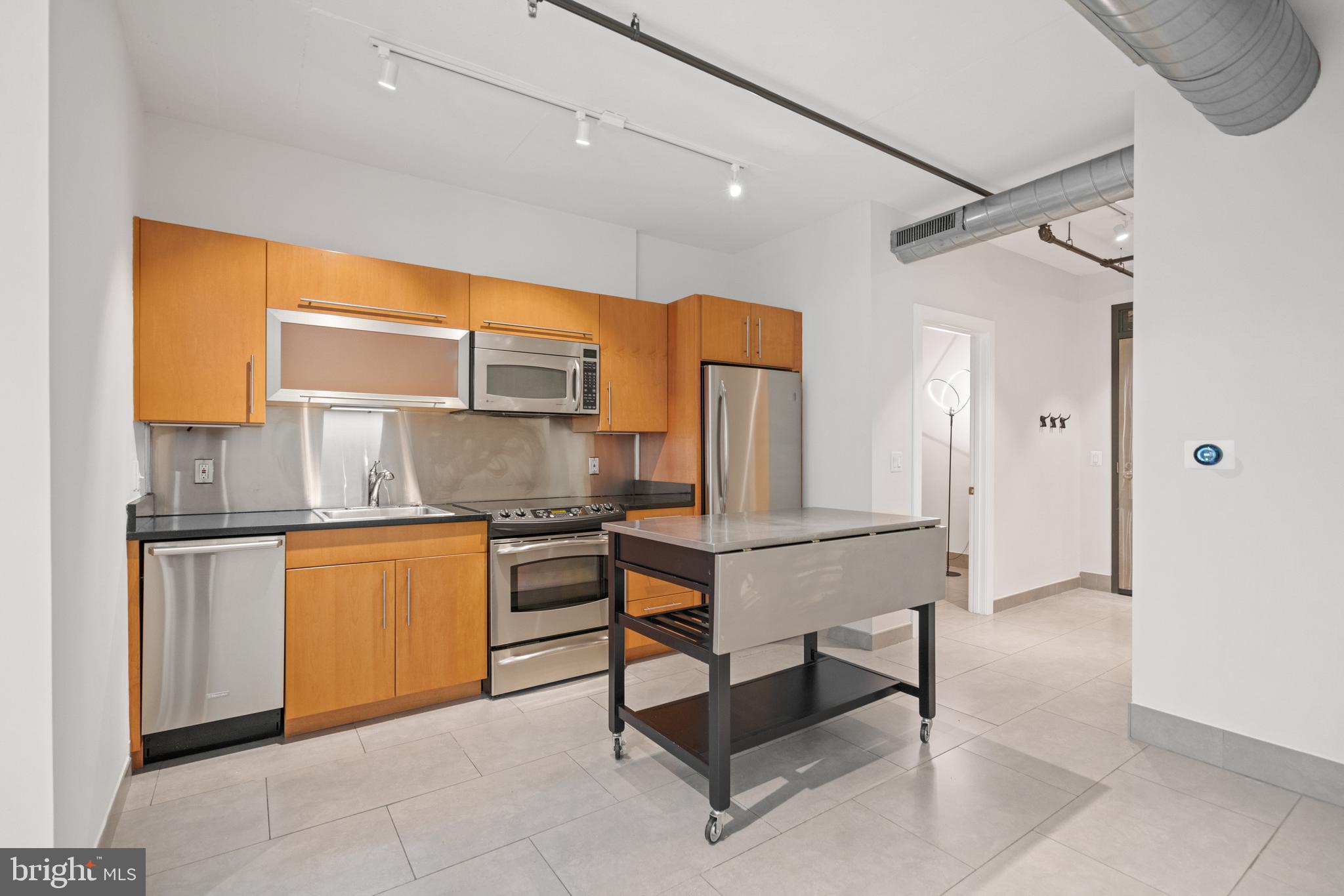 1133 14th Street Northwest, Unit 208 Washington, DC 20005 - Photo 4 of 27