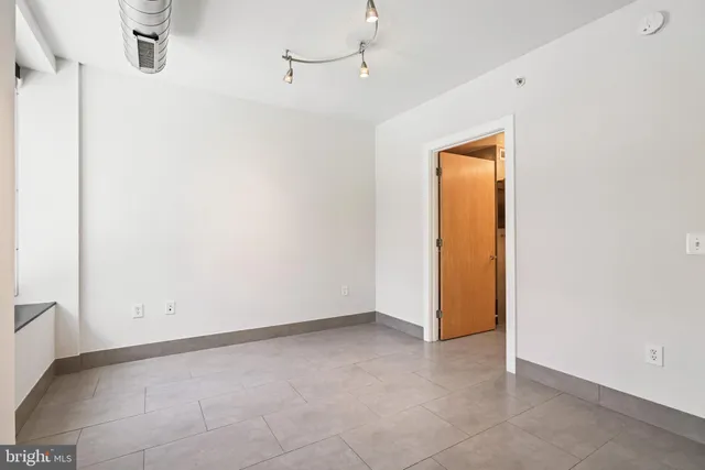 $3,450 | 1133 14th Street Northwest, Unit 208, Washington, DC 20005