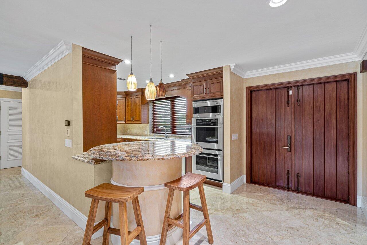 870 Northwest 7th Street Boca Raton, FL 33486 - Photo 11 of 38 007-870Northwest7thAvenue-BocaRaton-FL-3