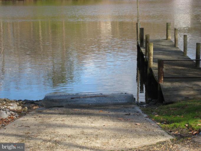 261 Magothy Bridge Road Pasadena, MD 21122 - Photo 14 of 18 BOAT RAMP
