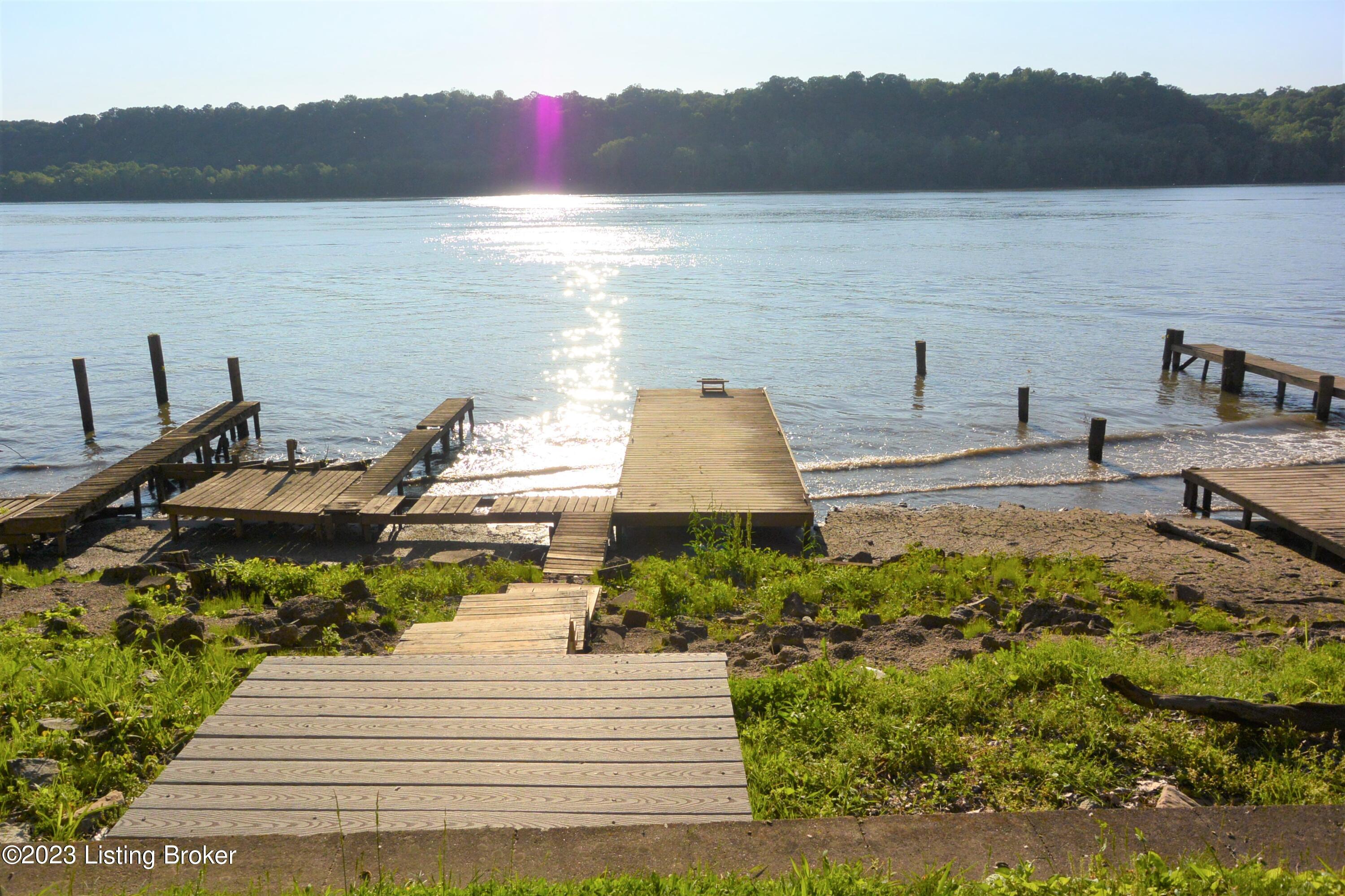 1420 Riverside Drive Prospect, KY 40059 - Photo 30 of 50 Boat Dock & Slips