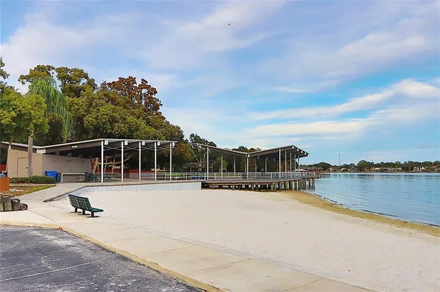 $550,000 | 10502 Lake Carroll Way, Tampa, FL 33618