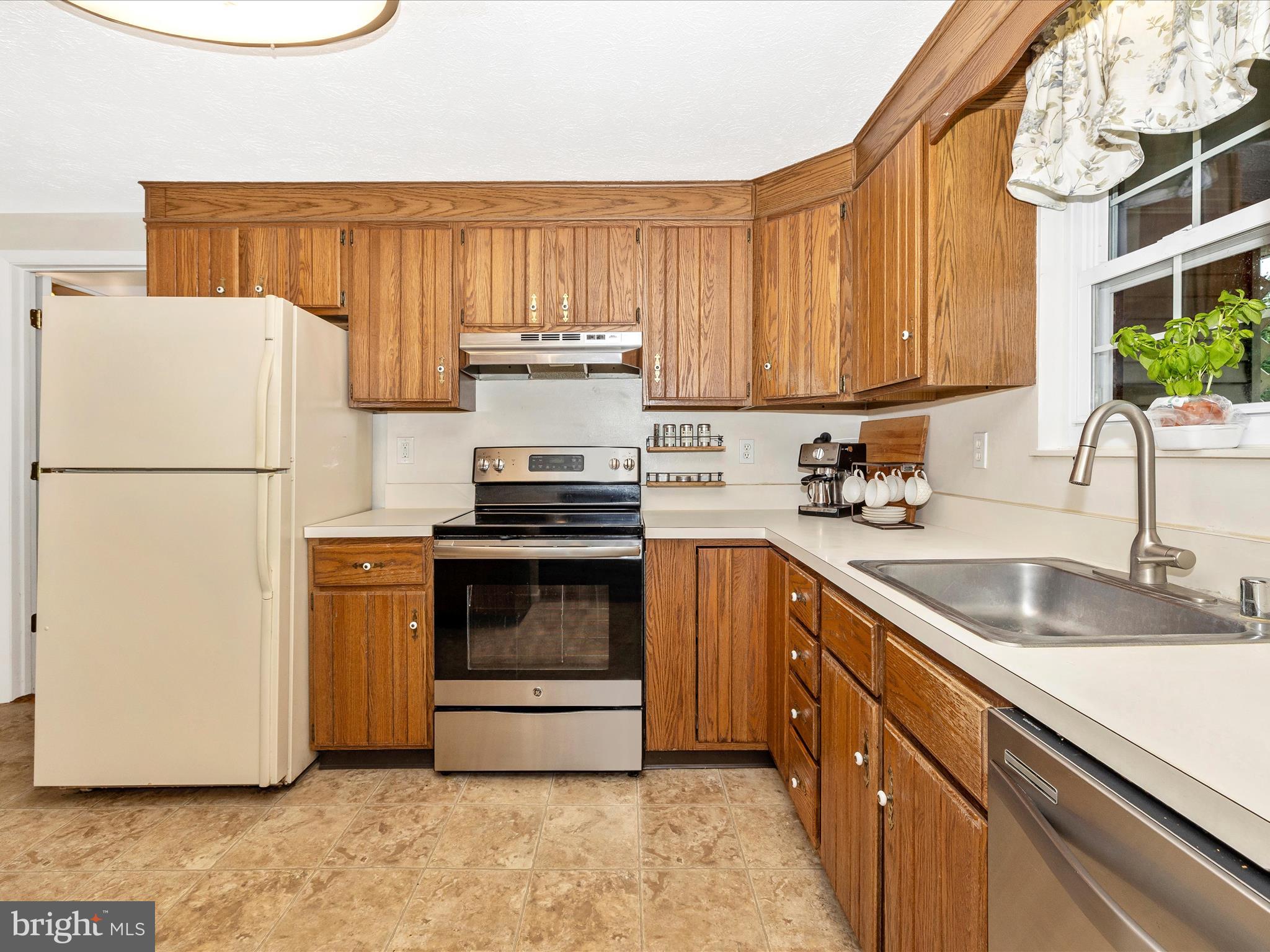 4310 Zircon Road Middletown, MD 21769 - Photo 15 of 86