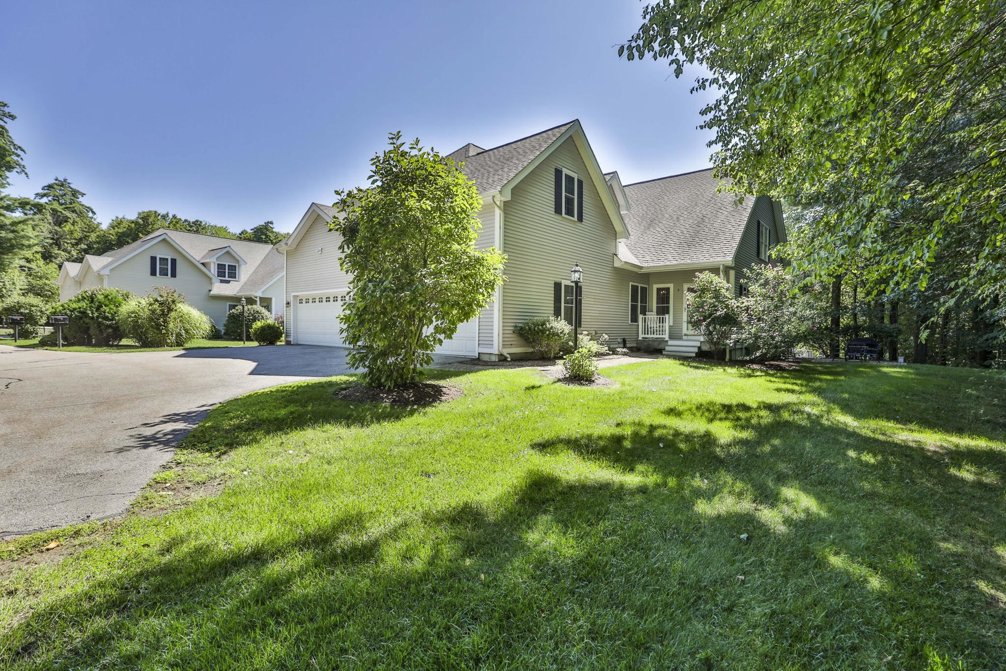 9 Partridge Lane Atkinson, NH 03811 - Photo 3 of 48 Gallery Image 3