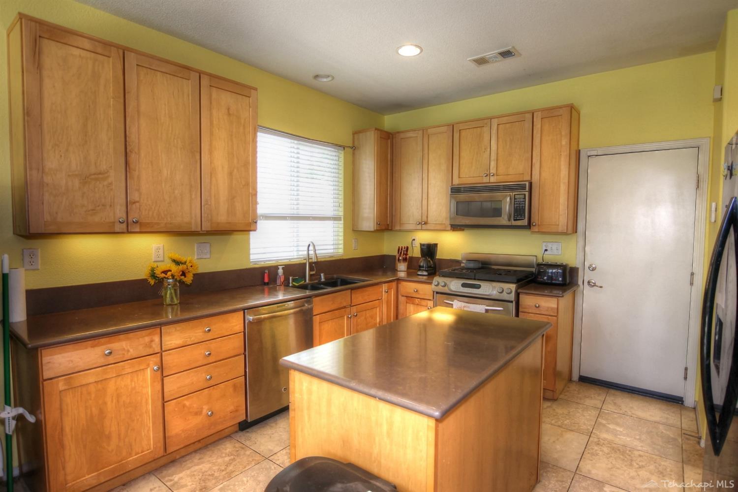 1340 Wild Olive Road Tehachapi, CA 93561 - Photo 21 of 38 Gallery Image 21