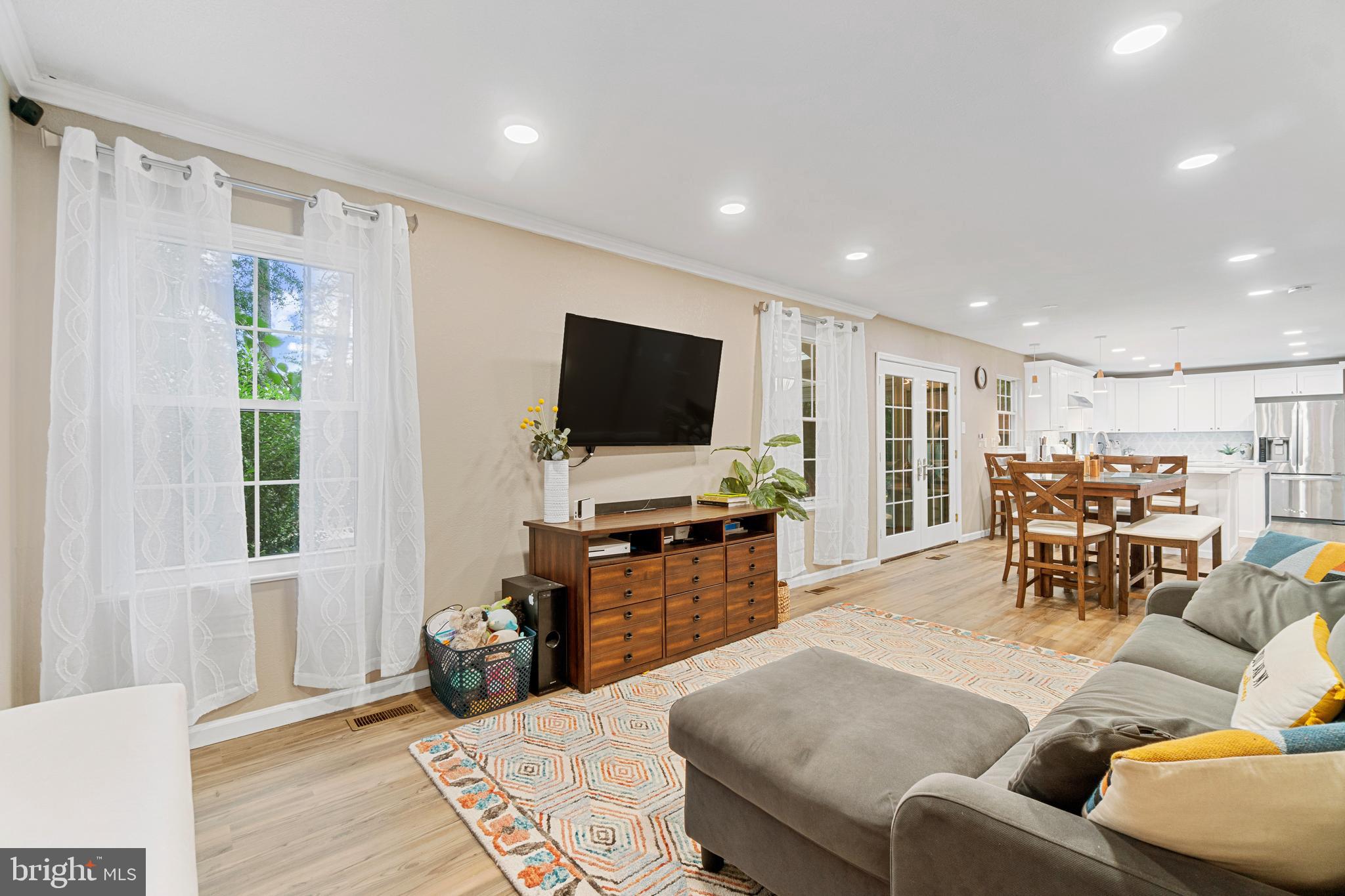 7616 Bear Forest Road Hanover, MD 21076 - Photo 15 of 39 Family room