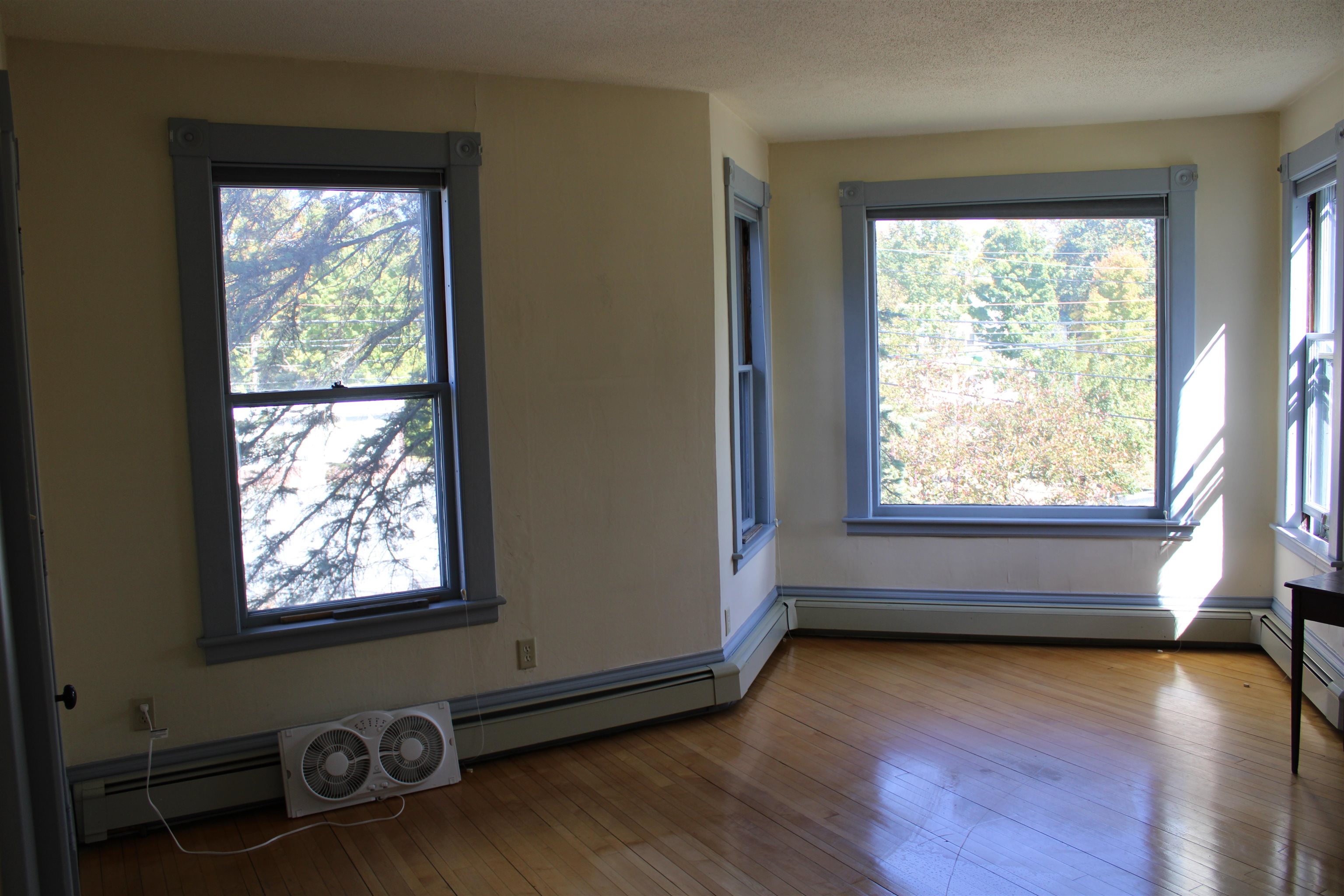 69 Winter Street St. Johnsbury, VT 05819 - Photo 26 of 36