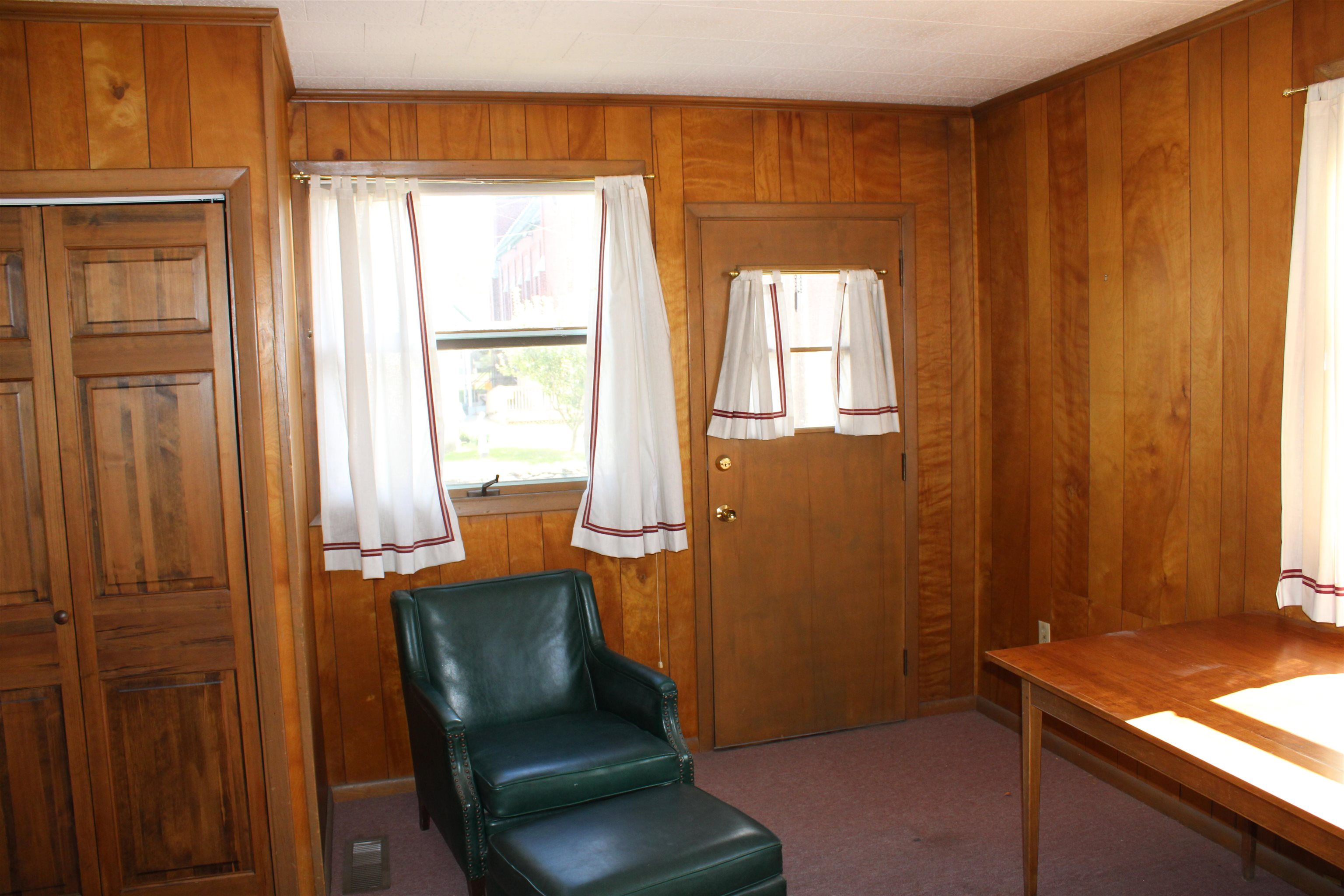 69 Winter Street St. Johnsbury, VT 05819 - Photo 32 of 36