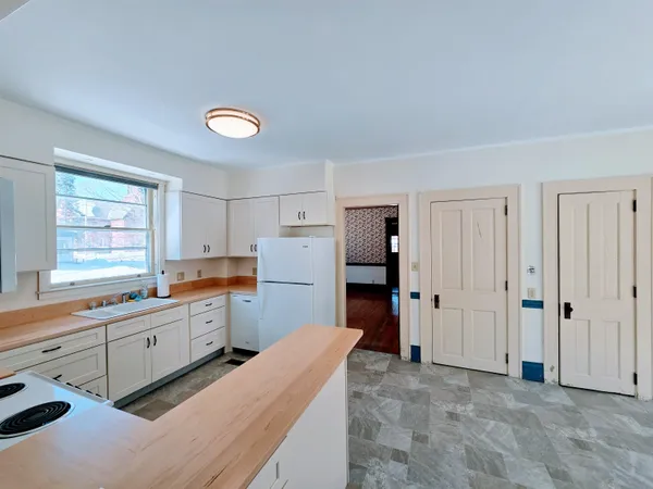 $410,000 | 69 Winter Street, St. Johnsbury, VT 05819