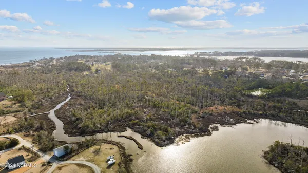 $350,000 | 165 Goose Pond Road, Marshallberg, NC 28553