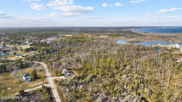 $350,000 | 165 Goose Pond Road, Marshallberg, NC 28553