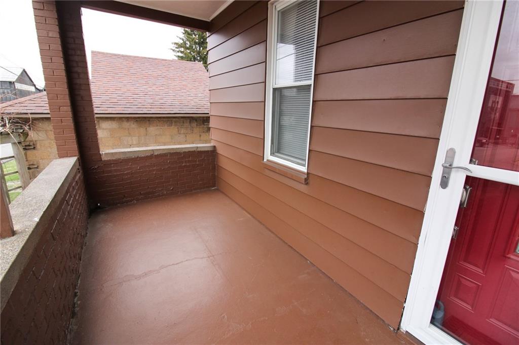 657 Pennsylvania Avenue Rochester, PA 15074 - Photo 4 of 21 Gallery Image 4