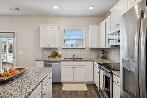 $439,000 | 2910 Hen Brook Drive, Columbia, TN 38401