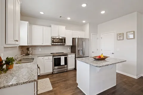 $439,000 | 2910 Hen Brook Drive, Columbia, TN 38401