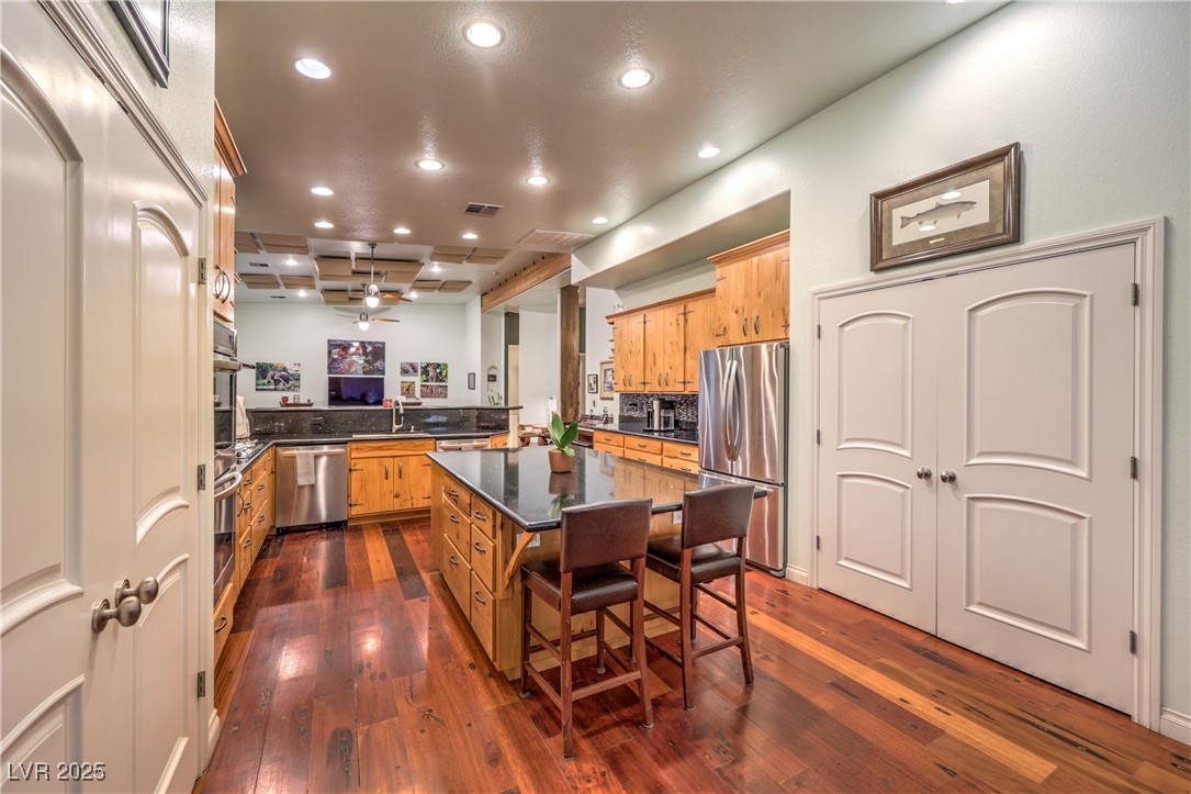 3910 West Pebble Road Las Vegas, NV 89139 - Photo 16 of 59