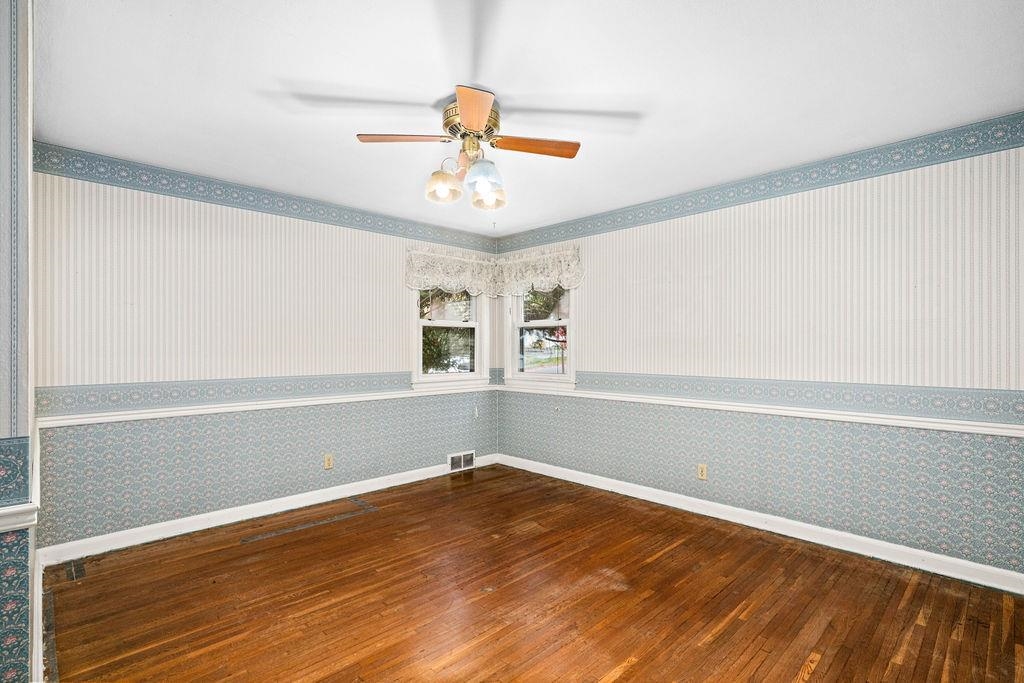 4931 Wyoming Street Duluth, MN 55804 - Photo 13 of 31