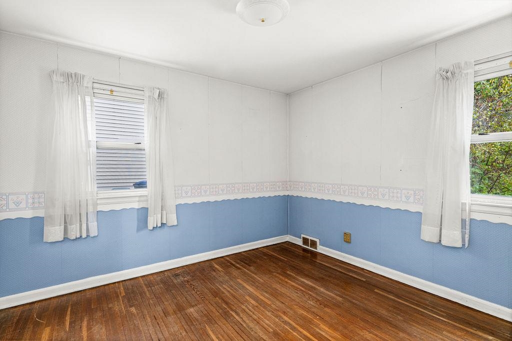 4931 Wyoming Street Duluth, MN 55804 - Photo 15 of 31