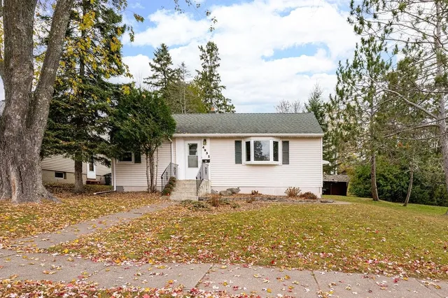 $249,900 | 4931 Wyoming Street, Duluth, MN 55804