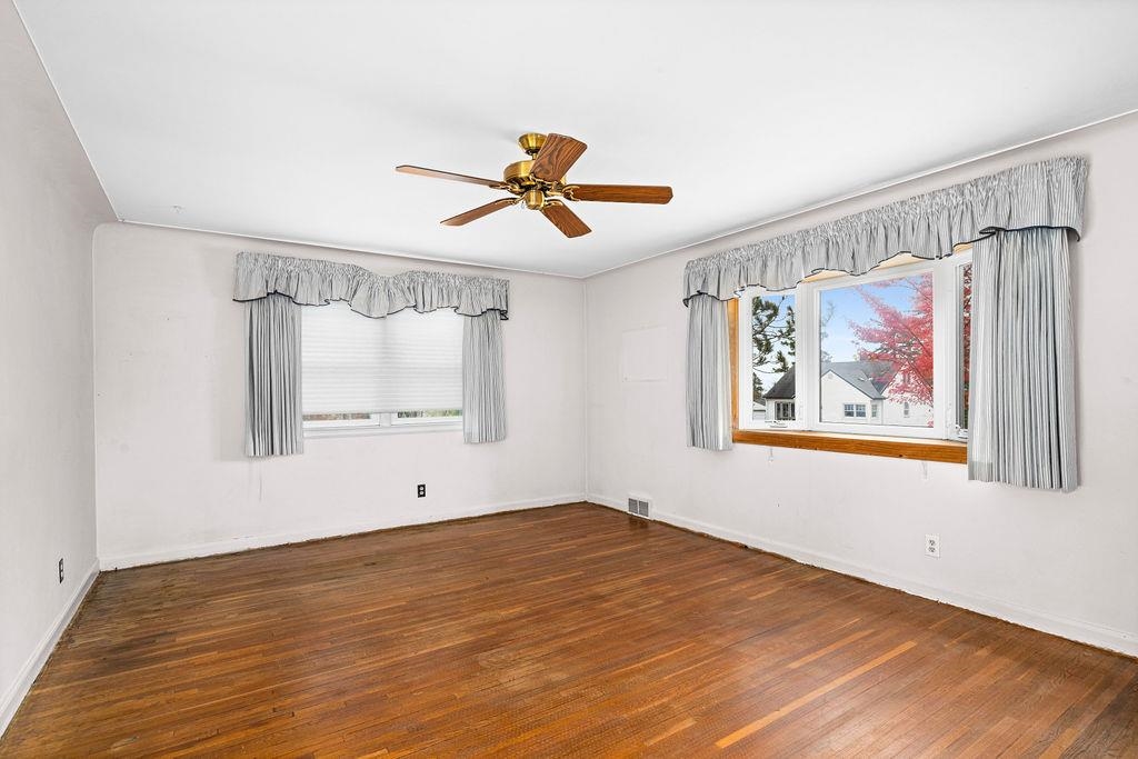 4931 Wyoming Street Duluth, MN 55804 - Photo 5 of 31