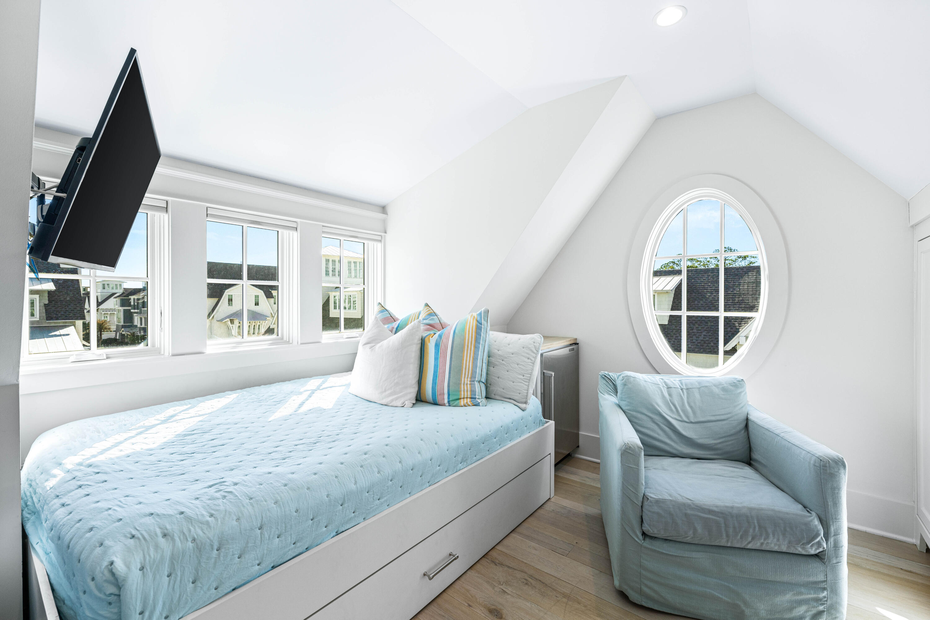 10 Rainer Ln Inlet Beach Inlet Beach, FL 32461 - Photo 41 of 55 a bedroom with a large bed and a large window