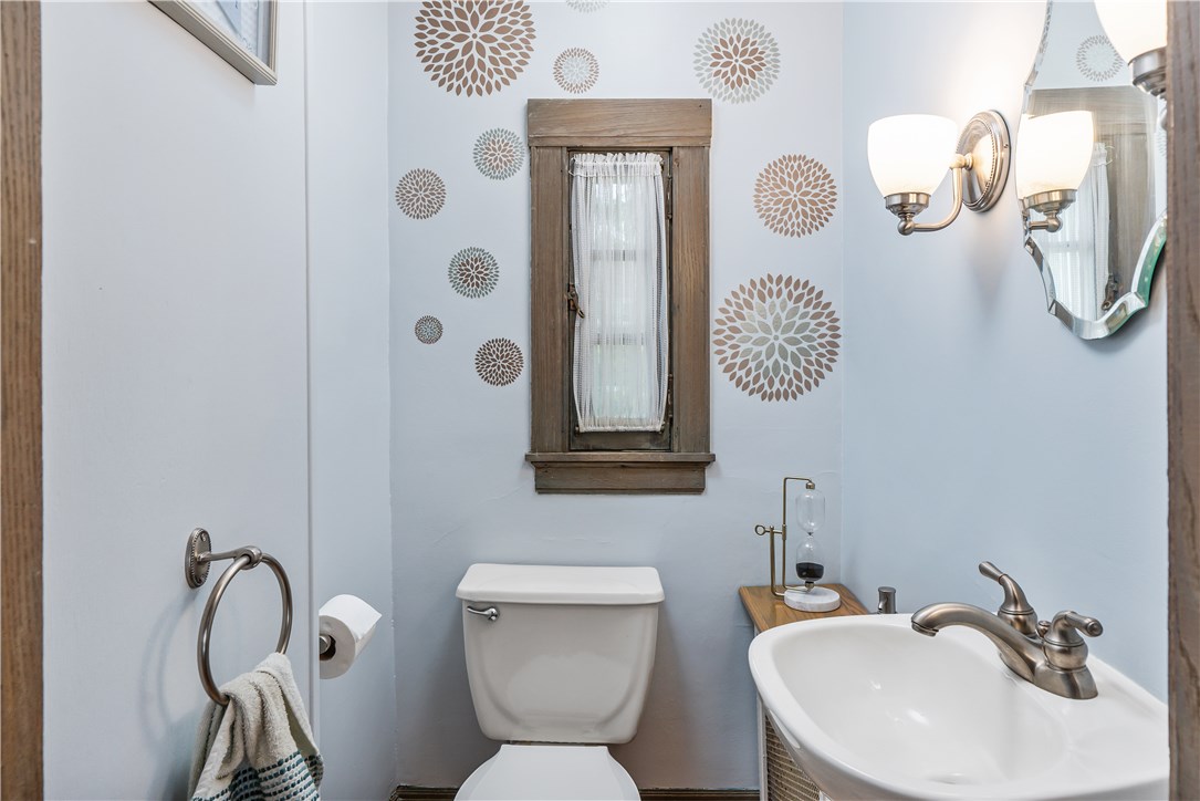 121 Woodland Road Woonsocket, RI 02895 - Photo 20 of 50