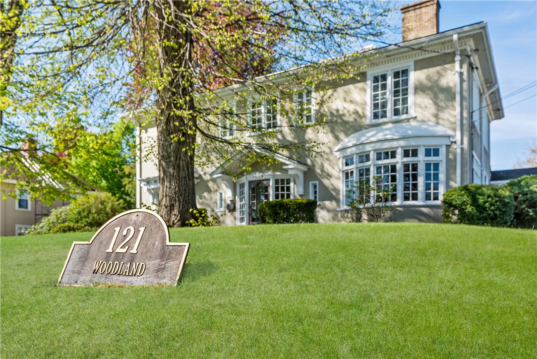 121 Woodland Road Woonsocket, RI 02895 - Photo 2 of 50