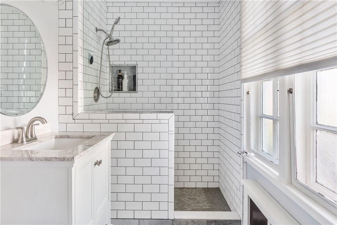 121 Woodland Road Woonsocket, RI 02895 - Photo 25 of 50