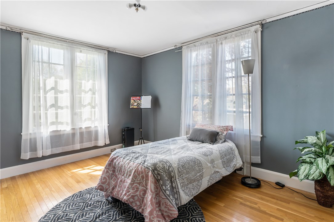 121 Woodland Road Woonsocket, RI 02895 - Photo 27 of 50