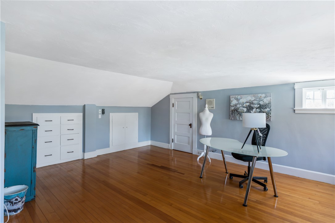 121 Woodland Road Woonsocket, RI 02895 - Photo 37 of 50