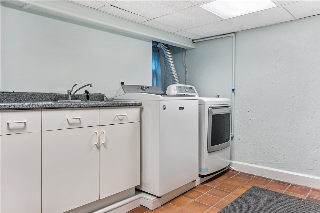 121 Woodland Road Woonsocket, RI 02895 - Photo 39 of 50