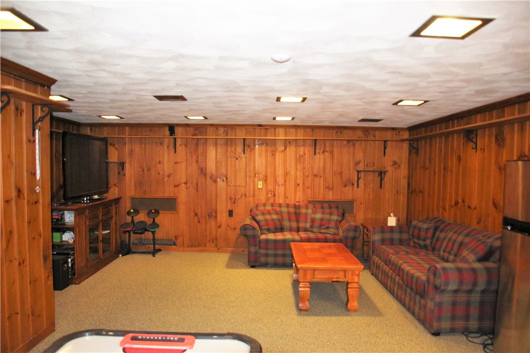 121 Woodland Road Woonsocket, RI 02895 - Photo 41 of 50